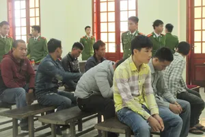 'Thủ lĩnh' nhóm 23 người ném mìn vào lễ ăn hỏi lãnh án tù