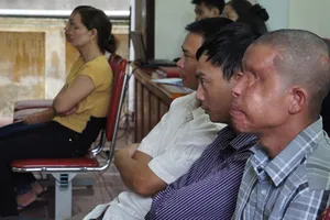 Giảm án cho bị cáo gài mìn trong thùng loa gửi trên xe khách 