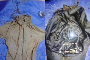 Phát hiện tử thi trong hố của lạch nước vườn tràm