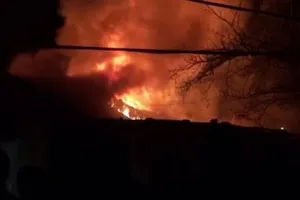 Giữa khuya cháy chợ lớn nhất tây Nghệ An