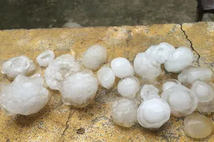 Mưa đá to như trứng gà lại xuất hiện ở miền núi Nghệ An