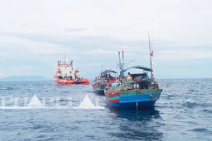 Hơn 1.000 ngư dân trên 135 tàu đánh cá ra khơi tìm kiếm Thượng tá Khải