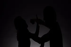 Khởi tố người vợ dùng chày đập 'của quý' khiến chồng tử vong