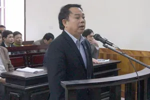 Chưa tuyên án cựu chủ tịch huyện 'xin được cống hiến'