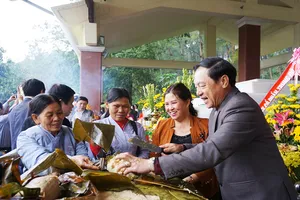 Nghệ An sẽ không dâng bánh chưng 'khủng' 7 tạ Tết 2018