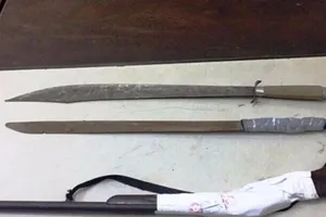 Khởi tố chủ quán nhậu bắn chết người rồi cố thủ