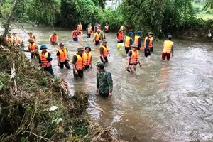 Hơn 1.000 lượt người tìm bé 4 tuổi mất tích