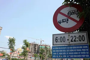 Tài xế kiện CSGT về biển báo giao thông bị thua kiện