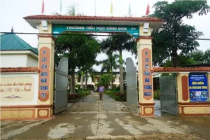 Đánh hiệu trưởng nhập viện rồi xin...chịu mọi chi phí