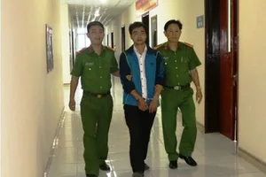 Chiếm đoạt 3 tỉ đồng rồi trốn truy nã, đi làm giám đốc