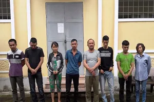 Bắt 11 đại lý lô đề gây nợ nần cho dân