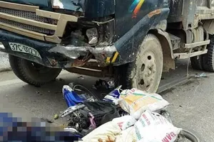 Mẹ chết, con nguy kịch sau vụ tai nạn trên quốc lộ 1A