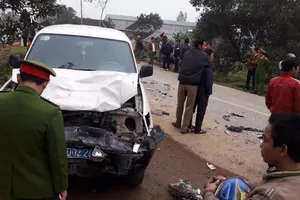 Tai nạn 3 người chết: Xe biển xanh hết hạn đăng kiểm