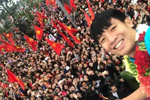 Đêm nay cầu thủ Bùi Tiến Dũng về quê nhà