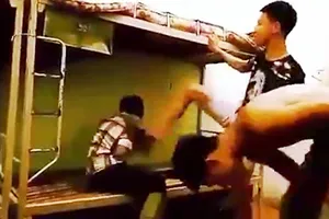 Phòng giáo dục xin lỗi vụ học sinh bị đánh trong ký túc xá