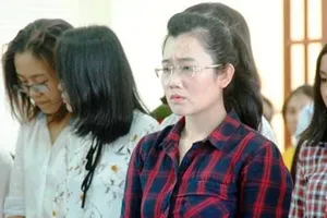 Luật sư đề nghị không chụp ảnh Hotgirl chiếm đoạt 50 tỉ đồng