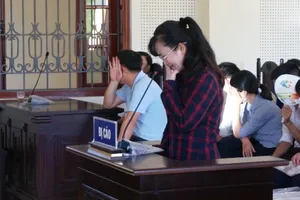 Sếp ngân hàng bật khóc khi nói lời nói sau cùng