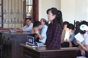 Vụ người đẹp chiếm đoạt 50 tỉ: Chủ tọa nhắc nhở ngân hàng