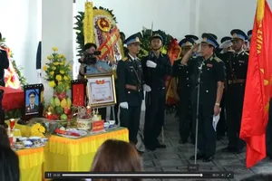 Clip lễ truy điệu 2 phi công máy bay Su-U22 hy sinh