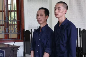 Cha lãnh án tử, con bị 9 tháng tù vì không tố giác cha