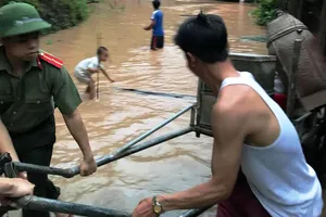 Người dân hoảng hốt với tin đồn 'vỡ đập thủy điện'