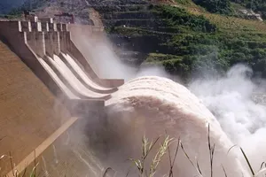 Thủy điện lớn nhất Bắc Trung bộ báo cáo việc xả lũ 'khủng'