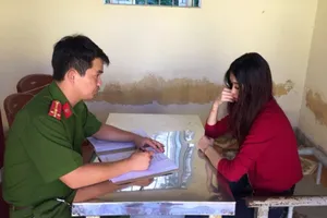 Cô gái 23 tuổi cầm đầu đường dây bán dâm 