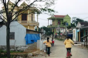 Lại nổ ở ngoài khơi Hà Tĩnh, nhà cửa trong bờ rung lắc