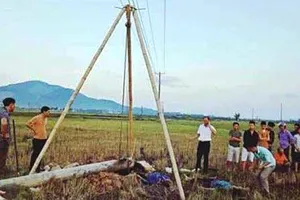Danh tính 4 người bị điện giật chết khi dựng cột viễn thông 