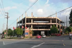 Tòa nhà 3 tầng ngân hàng xây 'lụi' thành tài sản công 