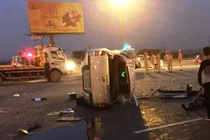 Ô tô Vios tông lật xe bán tải, một người tử vong 