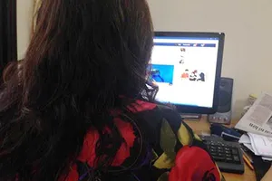 7 phụ nữ bị trai lạ ngoại quốc lừa qua Facebook hơn 5 tỉ đồng 