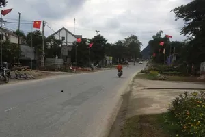 Đi ăn tất niên, 2 cụ bà bị xe hơi tông thương vong