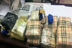 Lợi dụng đêm tối mang 3 tạ ma túy từ Lào vào Việt Nam