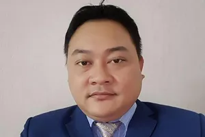 Giả cán bộ sở nội vụ để lừa chạy việc