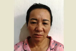 Thắp nhang cầu xin yên ổn rồi móc túi và cái kết 