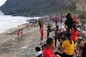 Vẫn chưa tìm thấy học sinh lớp 5 mất tích trên biển 