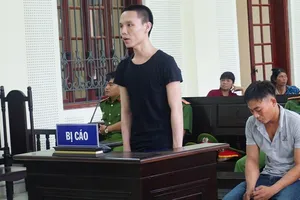 Đi hỏi chuyện sao đánh nhau rồi đâm chết người