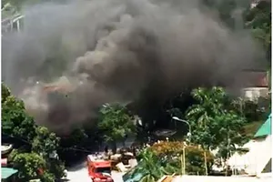 Cháy ki ốt gần bệnh viện, nhiều người hốt hoảng