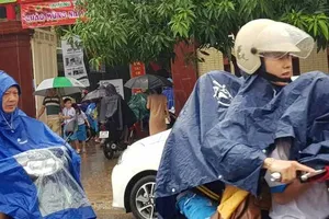 Mưa lớn, nhiều trường ở Nghệ An, Hà Tĩnh dời ngày khai giảng
