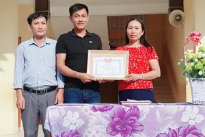 Cảm động 2 thầy giáo lao xuống thác 7 tầng cứu sống sinh viên