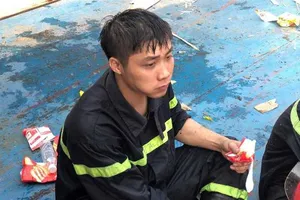 Cháy xưởng than trong khu công nghiệp