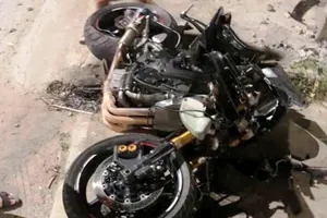 Xe Yamaha R6 đâm vào cột viễn thông, nam thanh niên tử vong