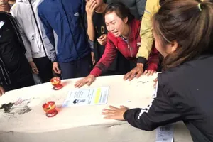 Nghệ An, Hà Tĩnh điều xe cứu thương ra Nội Bài nhận thi hài 