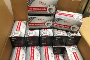 Ngày 4-2 vẫn có nhà thuốc bán khẩu trang giá 250.000 đồng/hộp