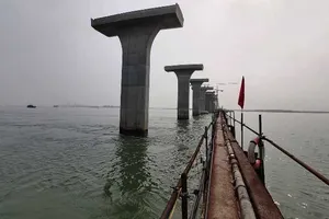 Tiến độ cầu 950 tỉ qua sông Lam không thể chậm vì dịch Corona