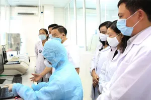 Hà Tĩnh ra mắt phòng xét nghiệm chẩn đoán COVID-19