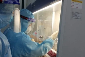 Đã có máy xét nghiệm chẩn đoán COVID-19 tại Nghệ An