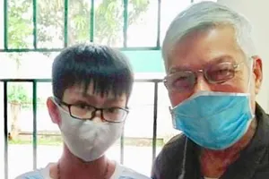 Cậu bé 13 tuổi nhặt được 50 triệu đồng trả lại người đánh rơi