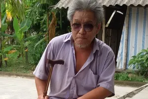 Ông già 68 tuổi bị điều tra vì xâm hại bé gái 9 tuổi